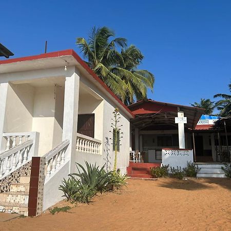 Ocean View Goan Beach House Калангут Экстерьер фото