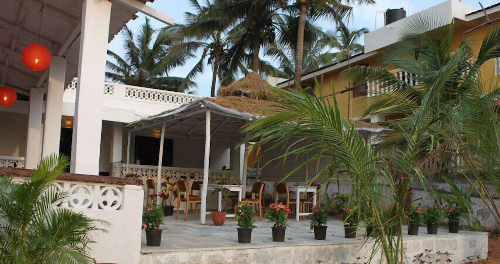 Ocean View Goan Beach House Калангут Экстерьер фото