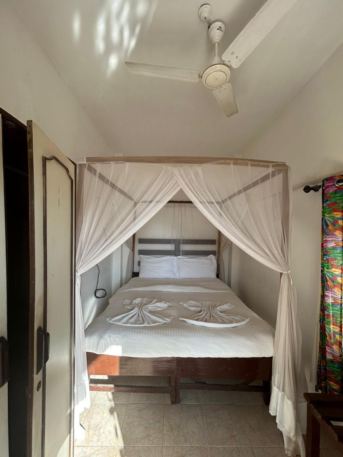 Ocean View Goan Beach House Калангут Экстерьер фото